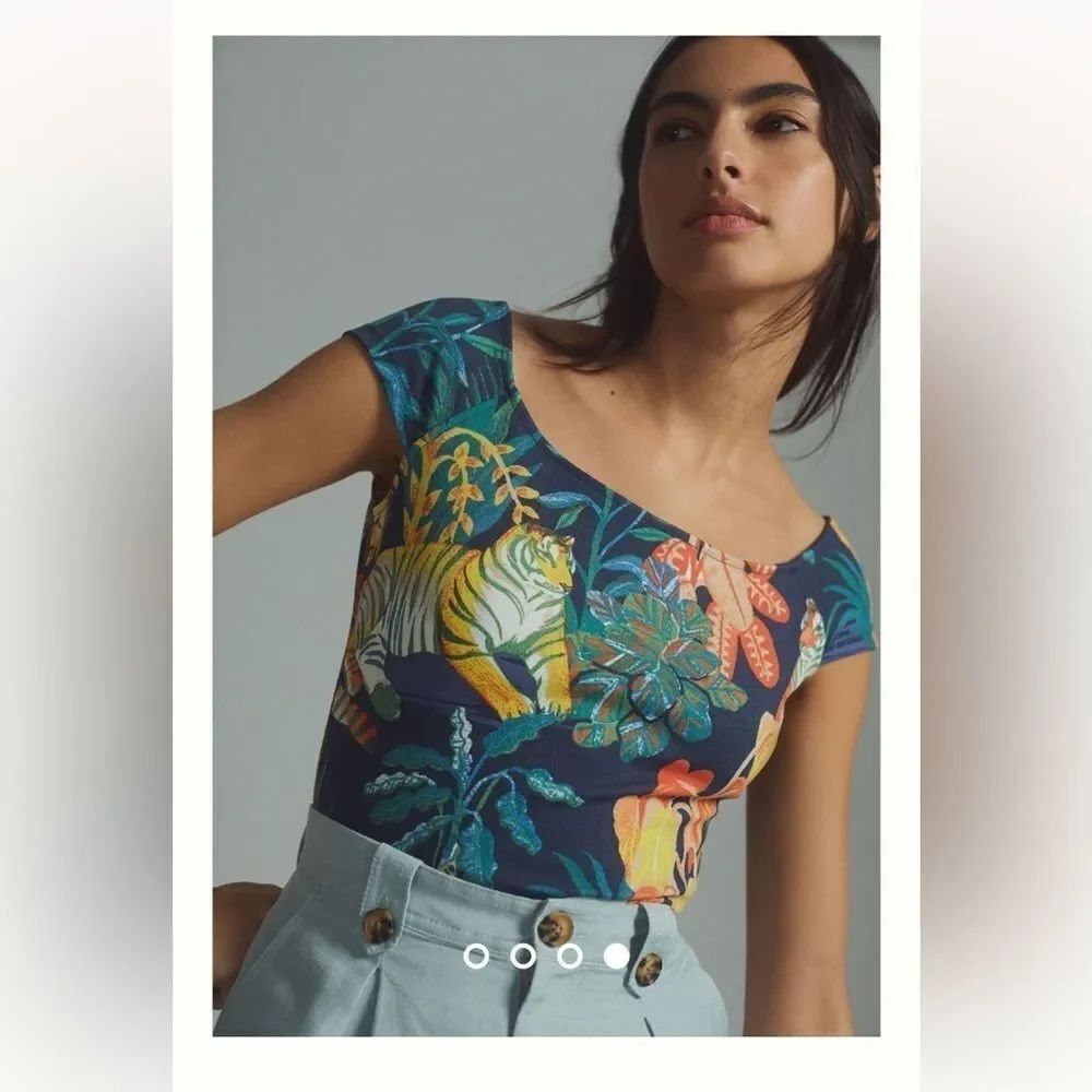 Maeve Off-The-Shoulder Top by Anthropologie Color:
BLUE MOTIF